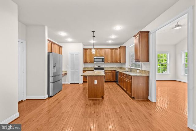 18706 KERILL RD, Triangle, VA 22172