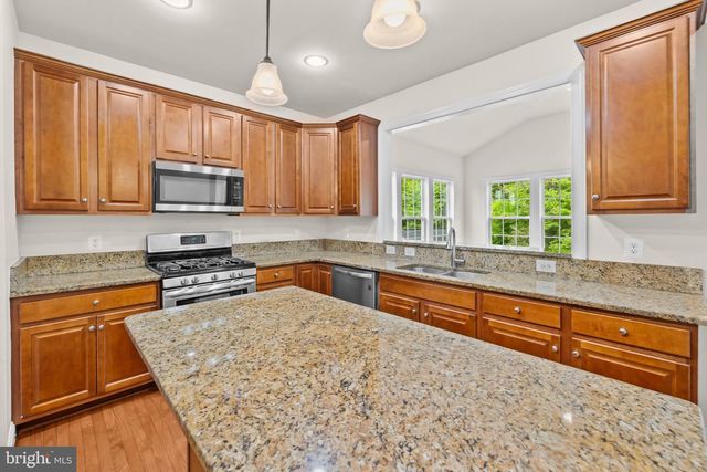 18706 KERILL RD, Triangle, VA 22172
