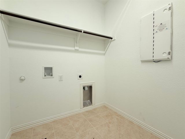 9815 Romo Street, Irving, TX 75063