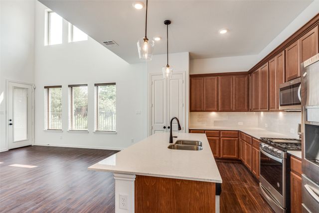 9815 Romo Street, Irving, TX 75063