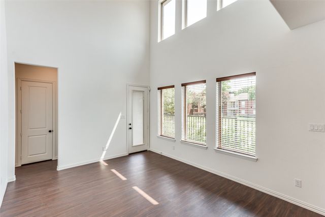 9815 Romo Street, Irving, TX 75063