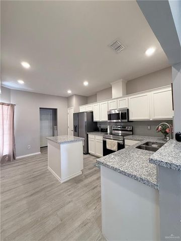 2213 E 20th Street, Mission, TX 78572