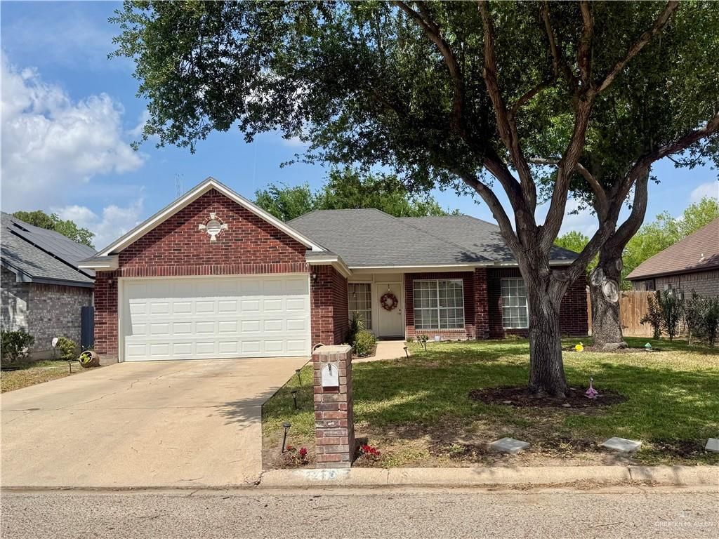 2213 E 20th Street, Mission, TX 78572