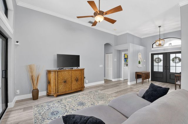 6133 Indian Forest Circle, Lake Worth, FL 33463