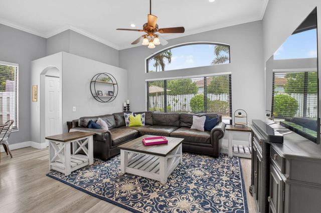 6133 Indian Forest Circle, Lake Worth, FL 33463