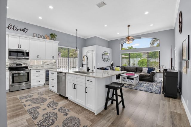 6133 Indian Forest Circle, Lake Worth, FL 33463