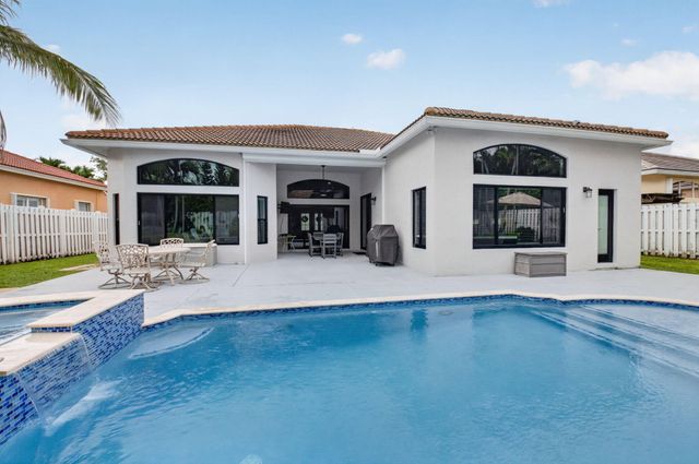 6133 Indian Forest Circle, Lake Worth, FL 33463