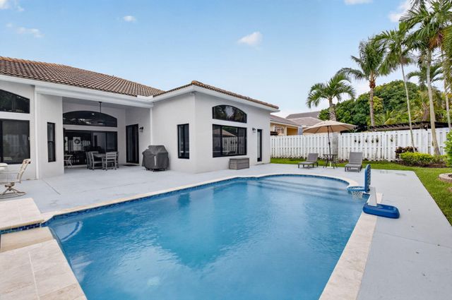 6133 Indian Forest Circle, Lake Worth, FL 33463