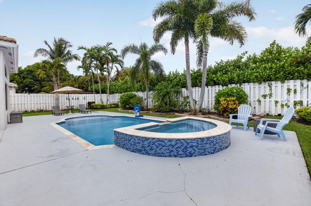 6133 Indian Forest Circle, Lake Worth, FL 33463