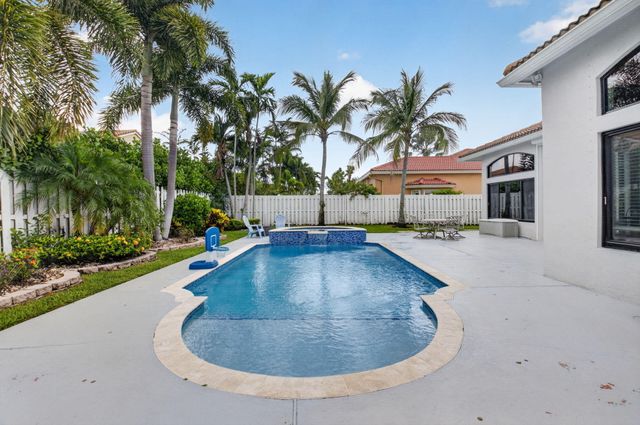 6133 Indian Forest Circle, Lake Worth, FL 33463