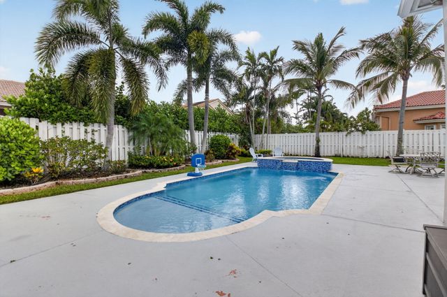 6133 Indian Forest Circle, Lake Worth, FL 33463