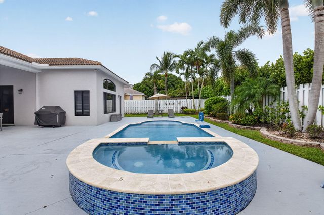 6133 Indian Forest Circle, Lake Worth, FL 33463