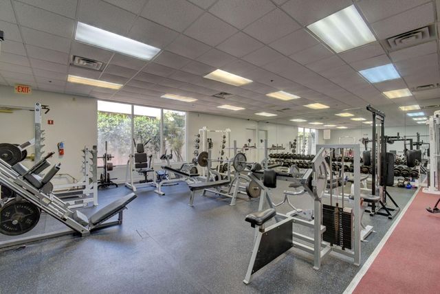 6133 Indian Forest Circle, Lake Worth, FL 33463