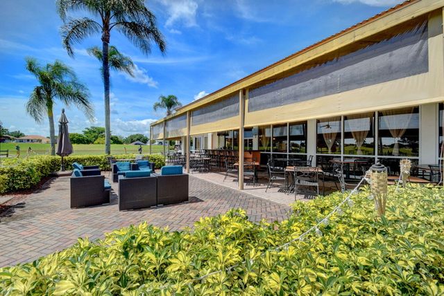 6133 Indian Forest Circle, Lake Worth, FL 33463