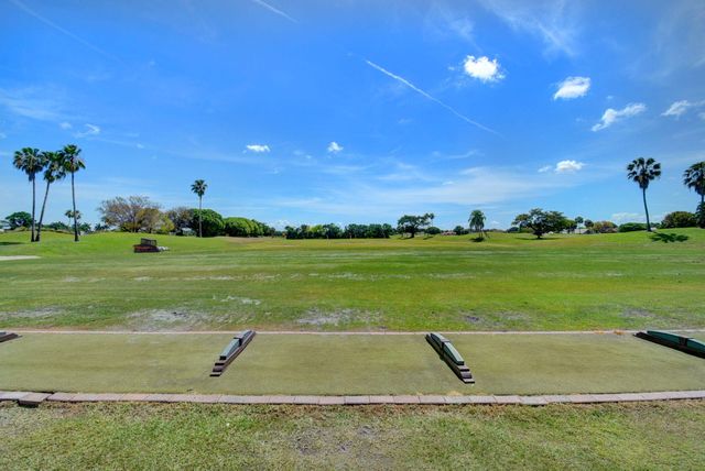 6133 Indian Forest Circle, Lake Worth, FL 33463