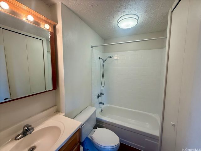 775 Kinalau Place 1502, Honolulu, HI 96813