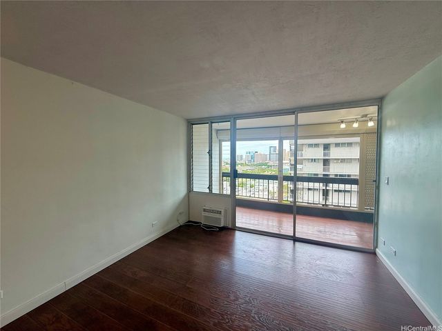 775 Kinalau Place 1502, Honolulu, HI 96813