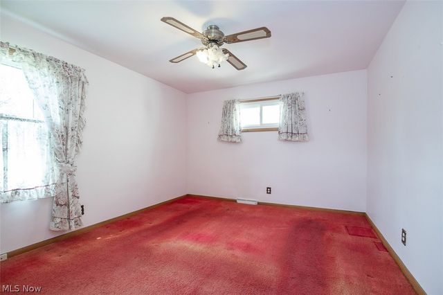 8409 Wainstead Drive, Parma, OH 44129