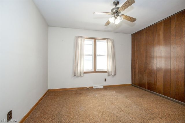 8409 Wainstead Drive, Parma, OH 44129