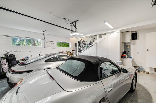 79 W Shore Dr, Miami, FL 33133