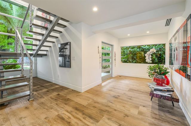 79 W Shore Dr, Miami, FL 33133