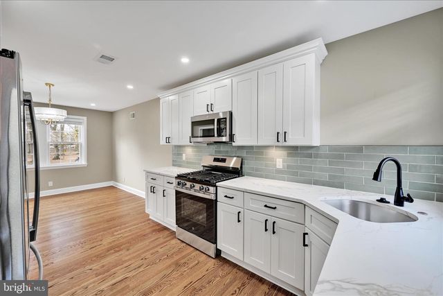 817 W 32ND ST, Wilmington, DE 19802