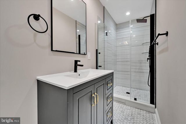 817 W 32ND ST, Wilmington, DE 19802