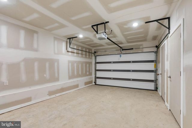 3022 SCHIRRA LN, Philadelphia, PA 19125