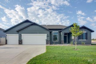 8286 E Cool River Lp, Nampa, ID 83687