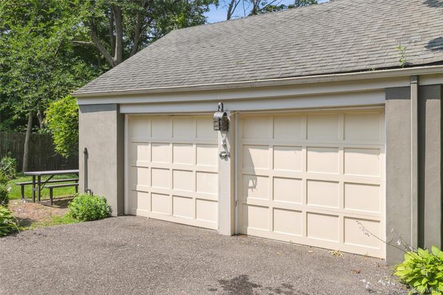 200 Greene Avenue, Sayville, NY 11782