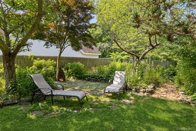 200 Greene Avenue, Sayville, NY 11782