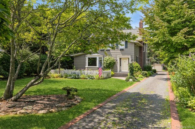 200 Greene Avenue, Sayville, NY 11782