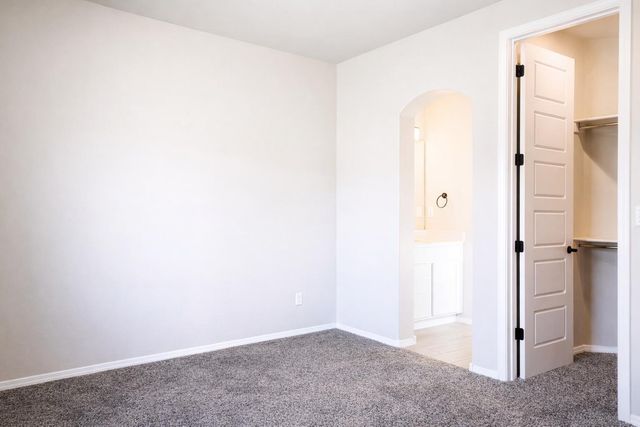 704 Amatista Loop SE, Rio Rancho, NM 87124