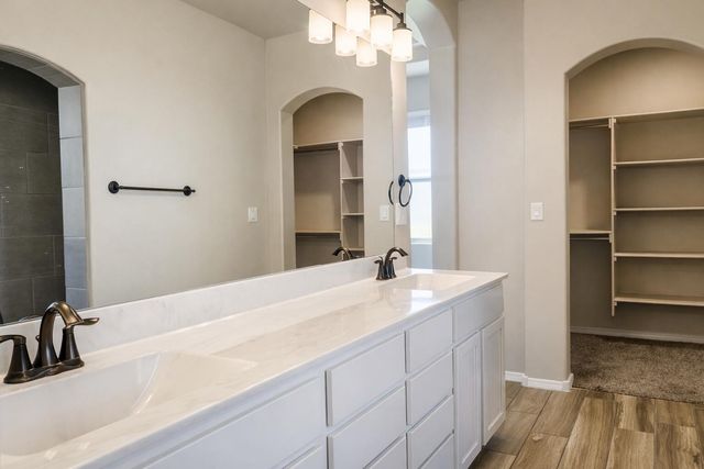 704 Amatista Loop SE, Rio Rancho, NM 87124