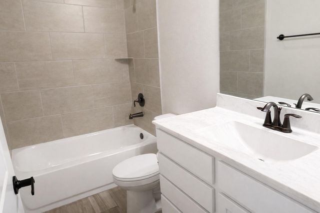 704 Amatista Loop SE, Rio Rancho, NM 87124