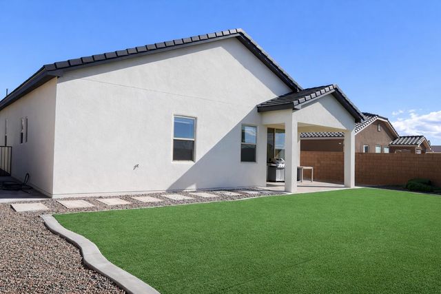 704 Amatista Loop SE, Rio Rancho, NM 87124