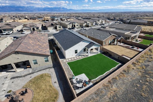 704 Amatista Loop SE, Rio Rancho, NM 87124