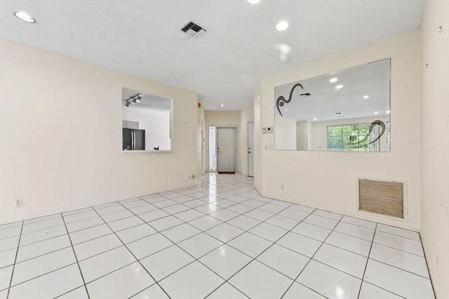 7874 Laina Lane 1, Boynton Beach, FL 33437