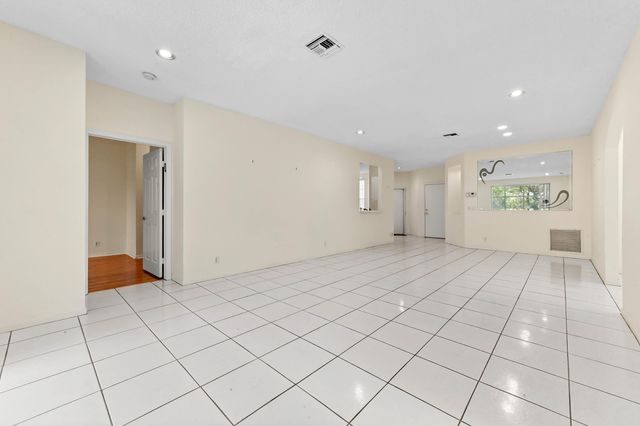 7874 Laina Lane 1, Boynton Beach, FL 33437