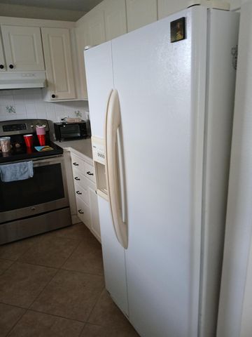 92 Seville Drive, Delray Beach, FL 33446