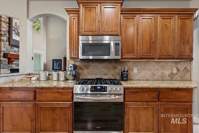 5897 N Maximus Way, Meridian, ID 83646
