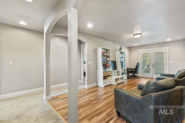 5897 N Maximus Way, Meridian, ID 83646
