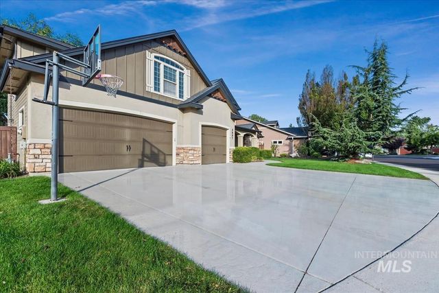 5897 N Maximus Way, Meridian, ID 83646
