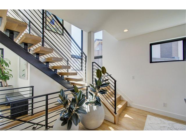 4224 E Dickenson Pl, Denver, CO 80222