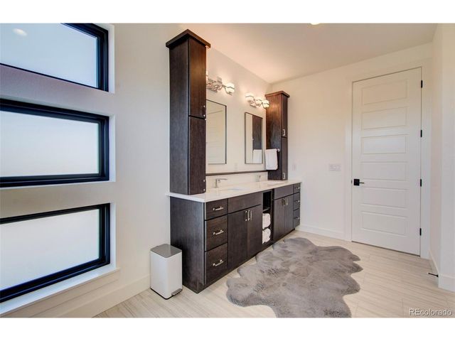 4224 E Dickenson Pl, Denver, CO 80222