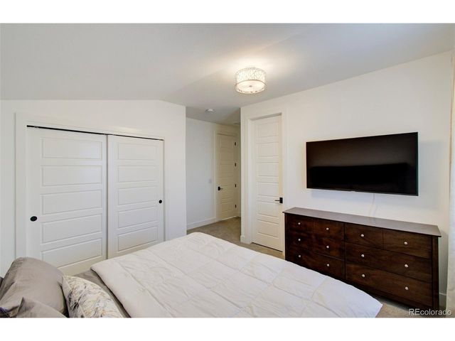 4224 E Dickenson Pl, Denver, CO 80222