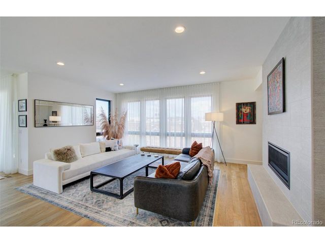 4224 E Dickenson Pl, Denver, CO 80222