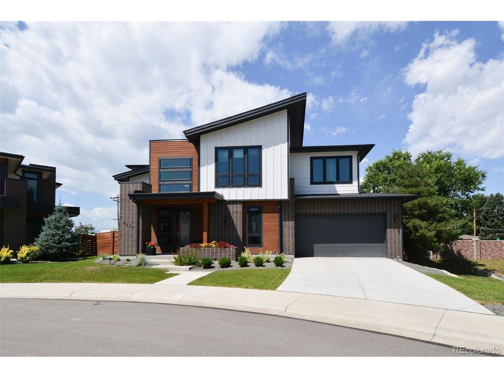 4224 E Dickenson Pl, Denver, CO 80222