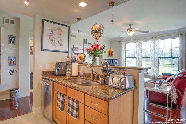 7342 Oak Manor Dr Apt 4210, San Antonio, TX 78229