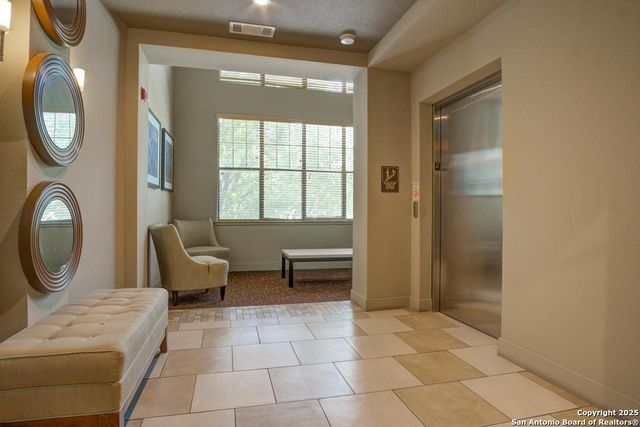 7342 Oak Manor Dr Apt 4210, San Antonio, TX 78229